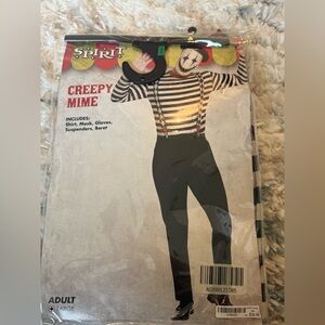 Spirit Black and White Creepy Mime Set